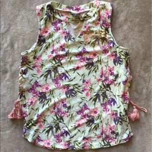 Ransom Girl Cutout GoodVibes Topw/Cute Detail NWOT